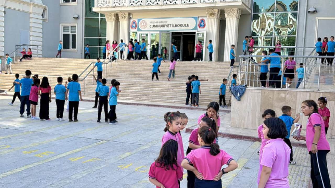 Foto - Bakan Çiftçi talimatı verdi: 81 ilde ekipler sahaya indi! Okul çevrelerinde denetimler artırılıyor