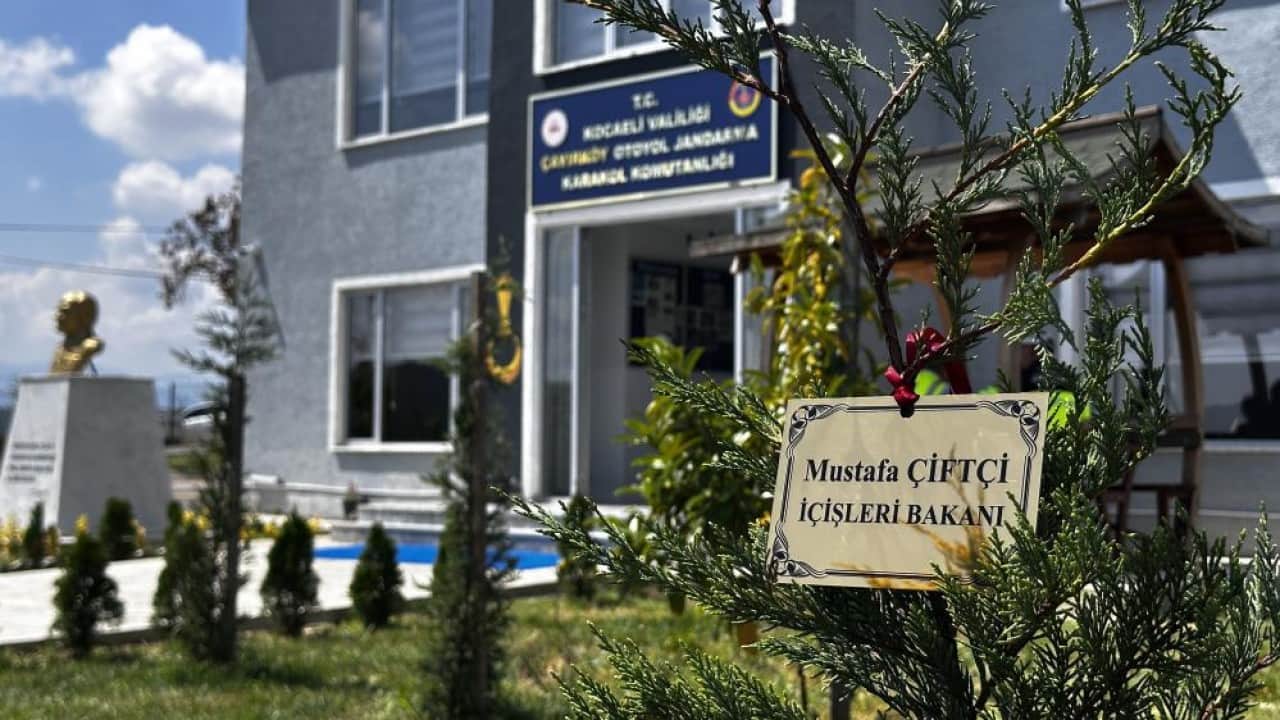 Foto - Bakan Çiftçi'den müjdeli haber Sokak hayvanları için tarih verdi