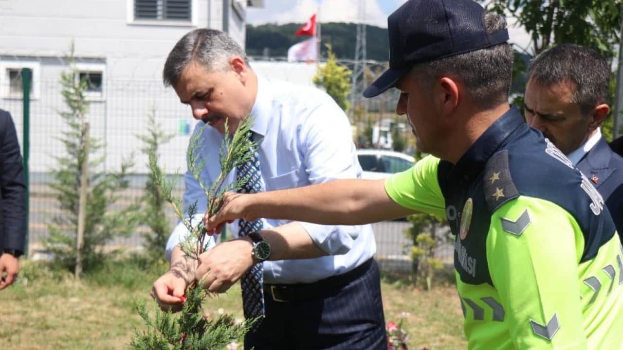Foto - Bakan Çiftçi'den müjdeli haber Sokak hayvanları için tarih verdi