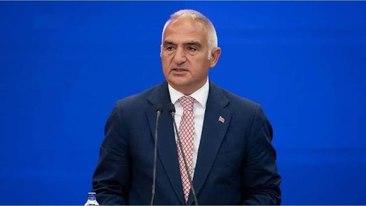 Foto - Bakan Ersoy duyurdu! Ayasofya’nın altındaki 9 kilometrelik gizemli tüneller ilk defa gün yüzüne çıkıyor