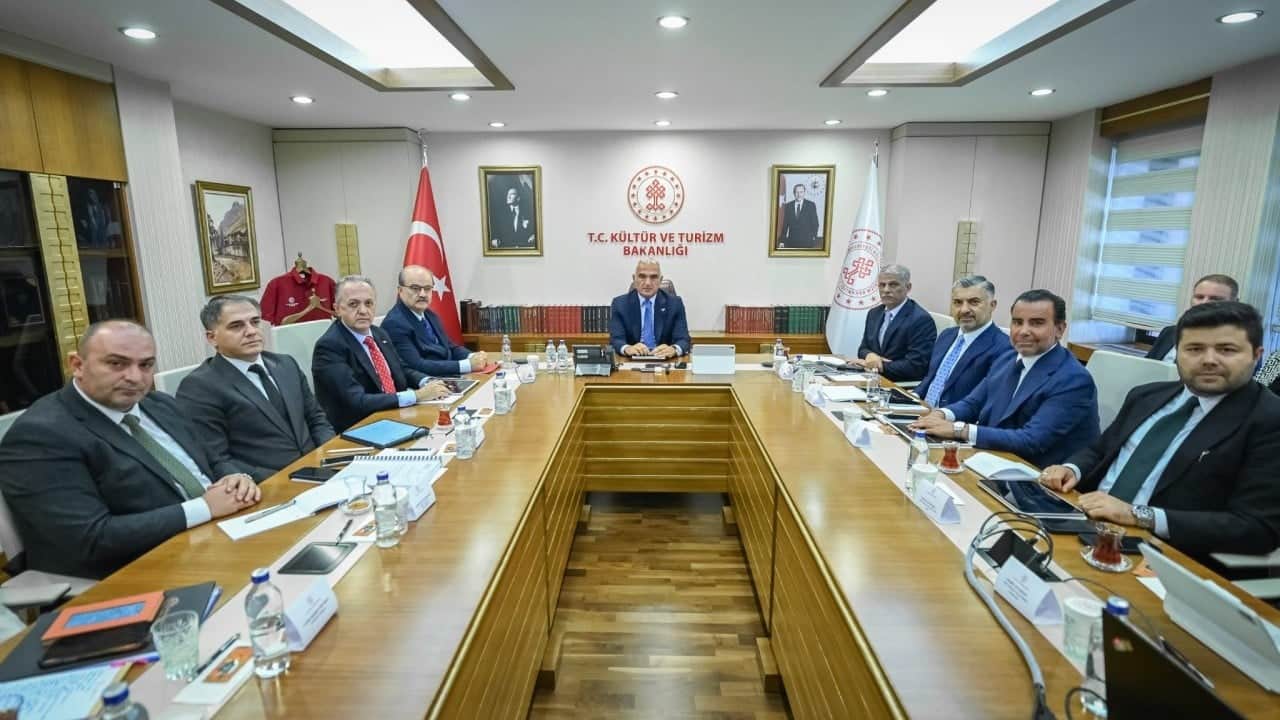 Foto - Bakan Ersoy Türkiye'ye duyurdu: Müze ve ören yerlerinde dijital dönüşüm için geri sayım 