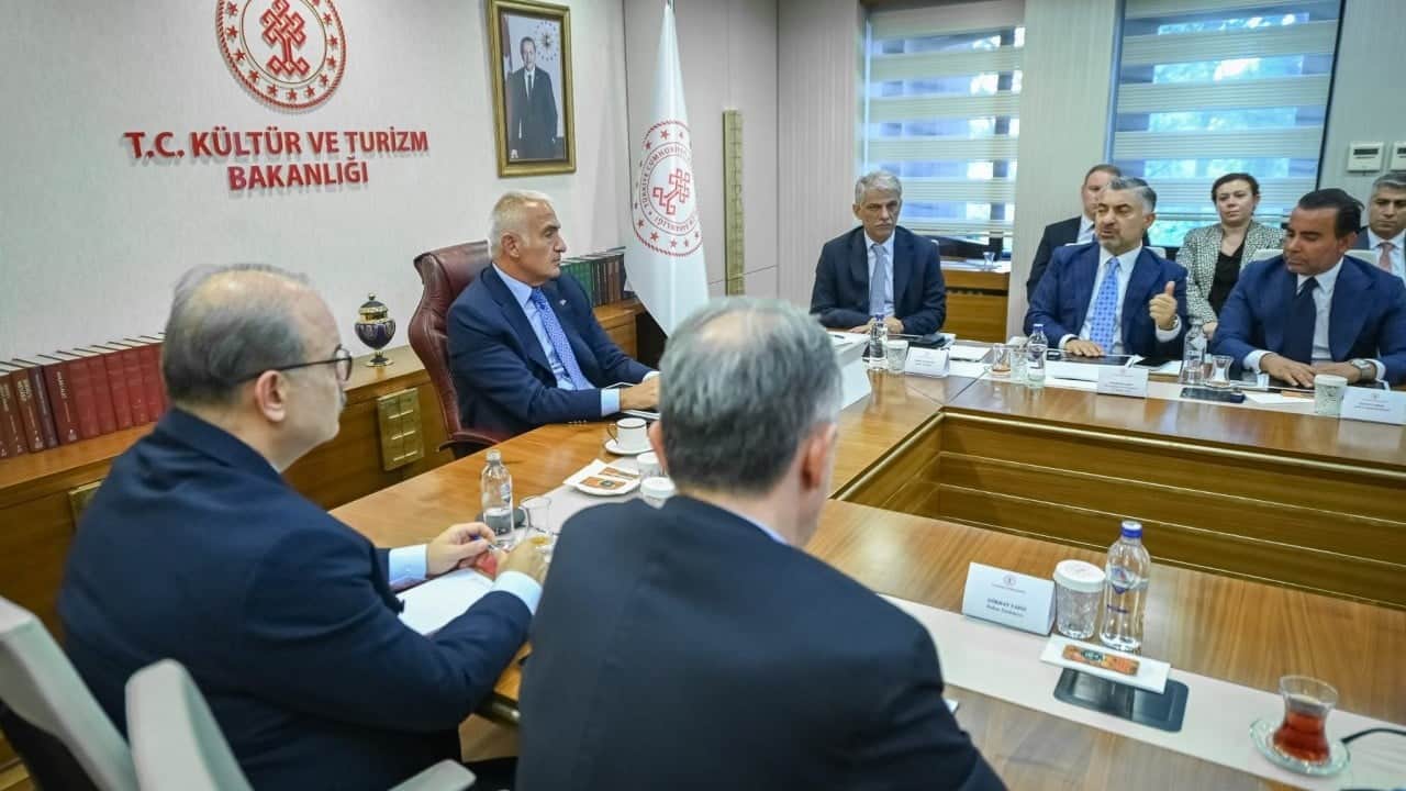 Foto - Bakan Ersoy Türkiye'ye duyurdu: Müze ve ören yerlerinde dijital dönüşüm için geri sayım 