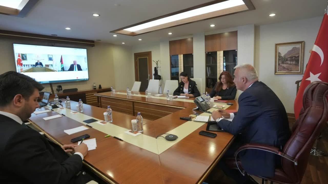 Foto - Bakan Ersoy: Filistin halkının haklı mücadelesinin yanında durmaya devam edeceğiz...