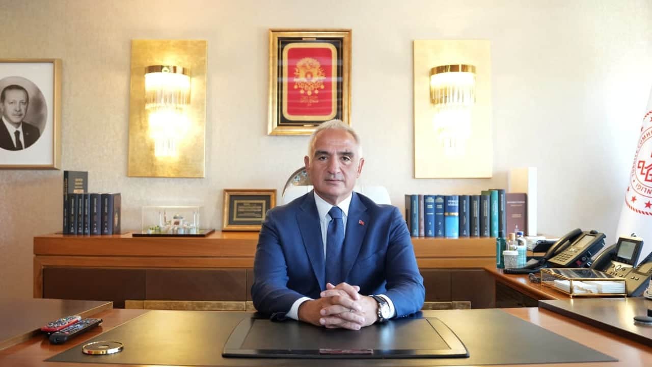 Bakan Ersoy: Orta nefteki mozaik döşemesinin tamamı da henüz ortaya çıkarılmış değil! Kazılarımız sürüyor