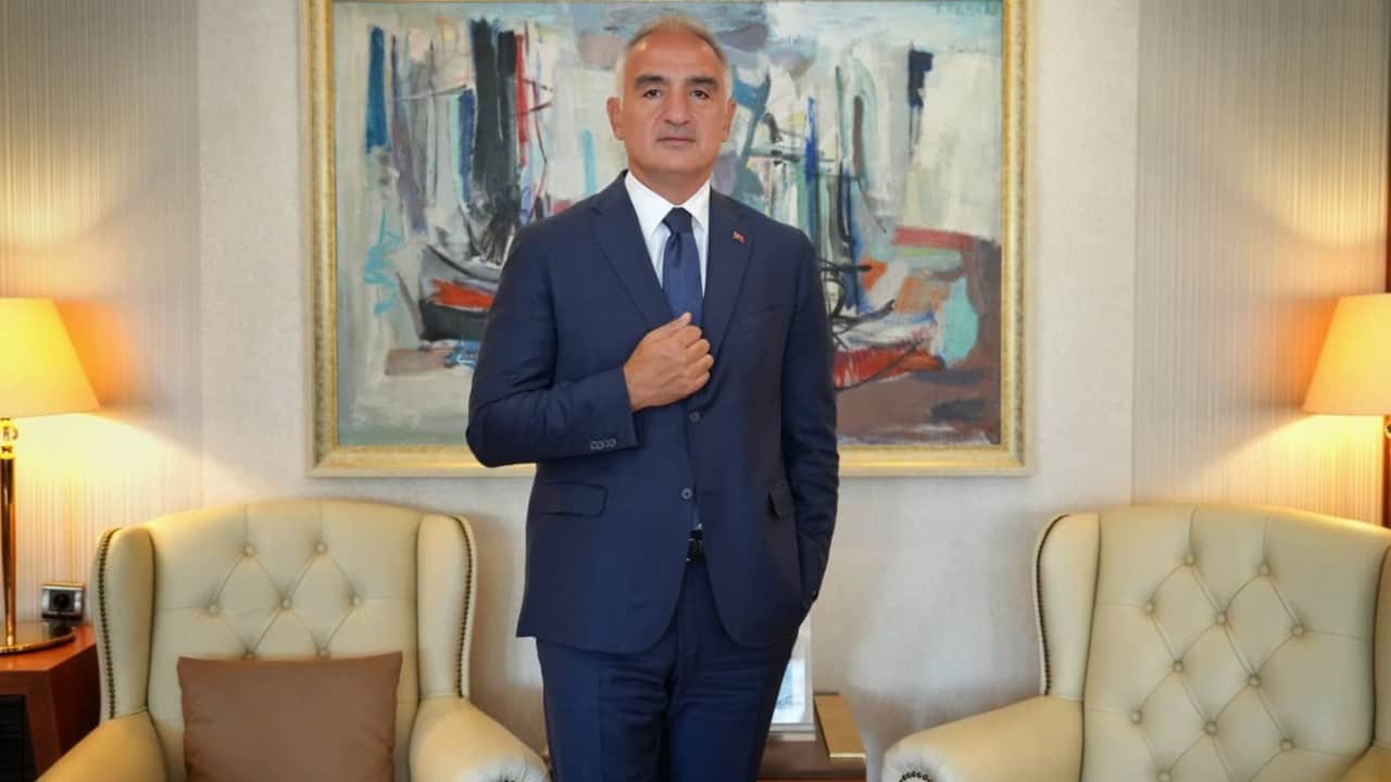 Foto - Bakan Ersoy: Side'nin çok katmanlı tarihini ortaya çıkarmaya, korumuya ve geleceğe taşımaya devam ediyoruz...