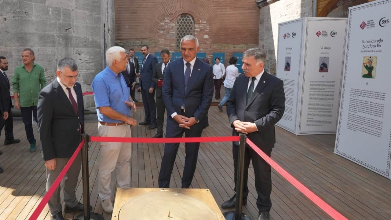 Foto - Bakan Ersoy; Tarih, Bilim ve Teknolojiyi buluşturan müzeyi ziyaret etti...