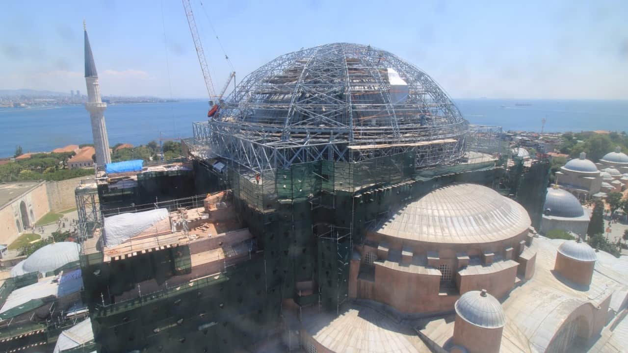 Foto - Bakan Ersoy'dan Ayasofya Camii paylaşımı: Ayasofya'da tarihin en kapsamlı restorasyon devam edecek