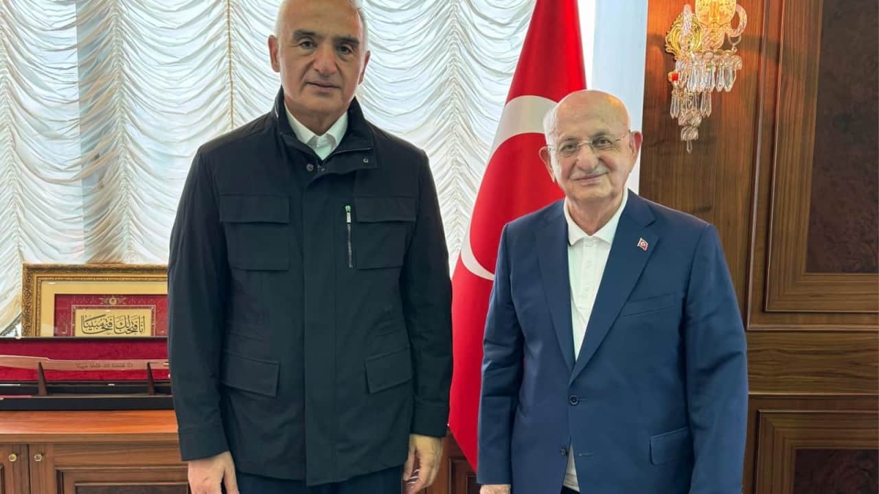 Foto - Bakan Ersoy'dan İsmail Kahraman'a anlamlı ziyaret... Dikkat çeken buluşma