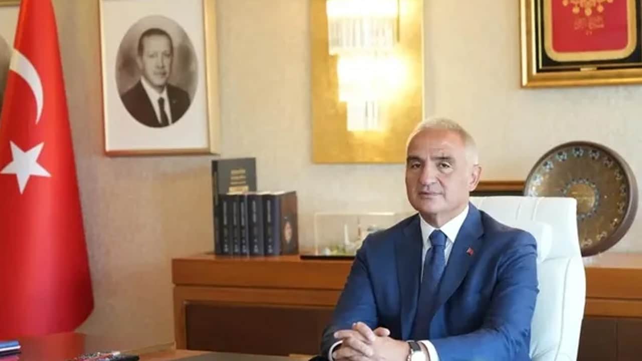 Foto - Bakan Ersoy'dan Zeugma müjdesi! 'Çingene Kızı' mozağinin kayıp paneli yıllar sonra yeniden Türkiye’de