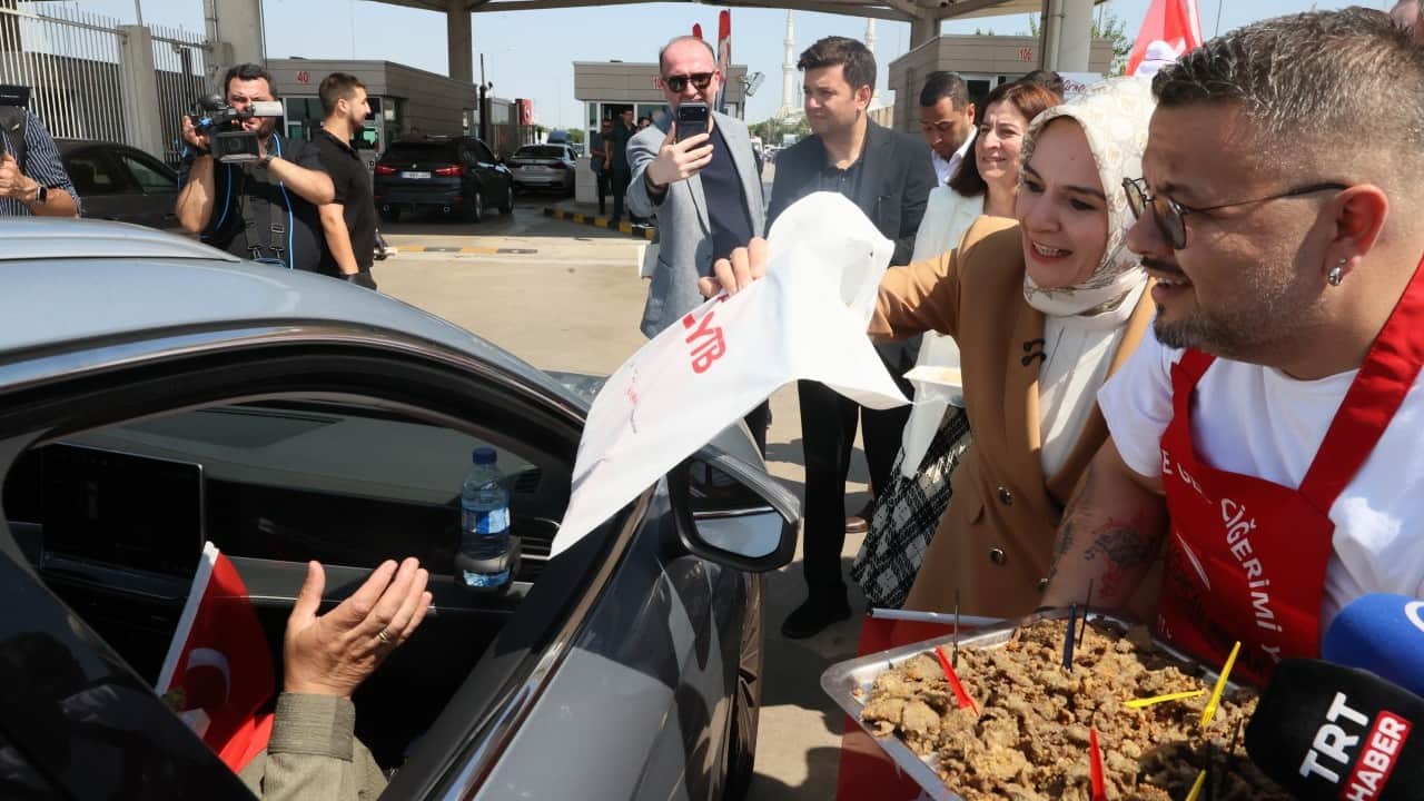 Foto - Bakan Göktaş Kapıkule'de karşıladı Gurbetçiler başımızın tacı