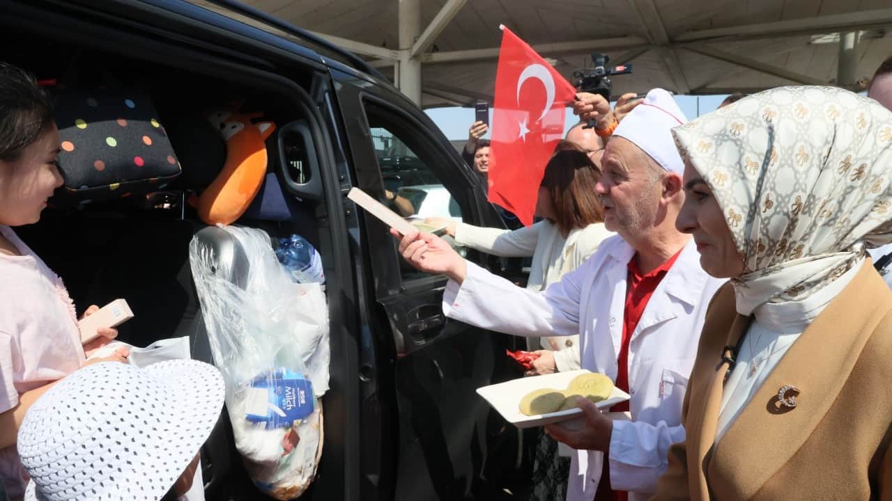 Foto - Bakan Göktaş Kapıkule'de karşıladı Gurbetçiler başımızın tacı