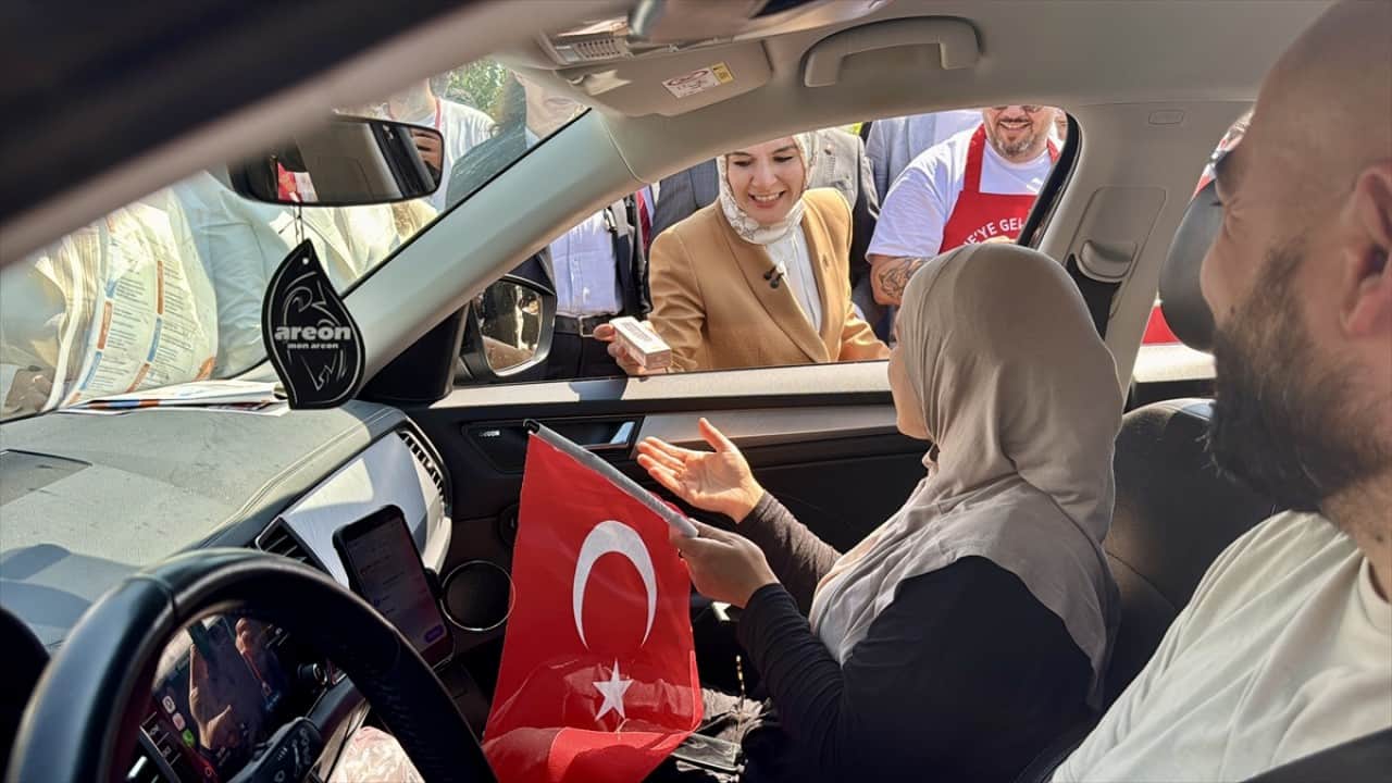 Foto - Bakan Göktaş Kapıkule'de karşıladı Gurbetçiler başımızın tacı
