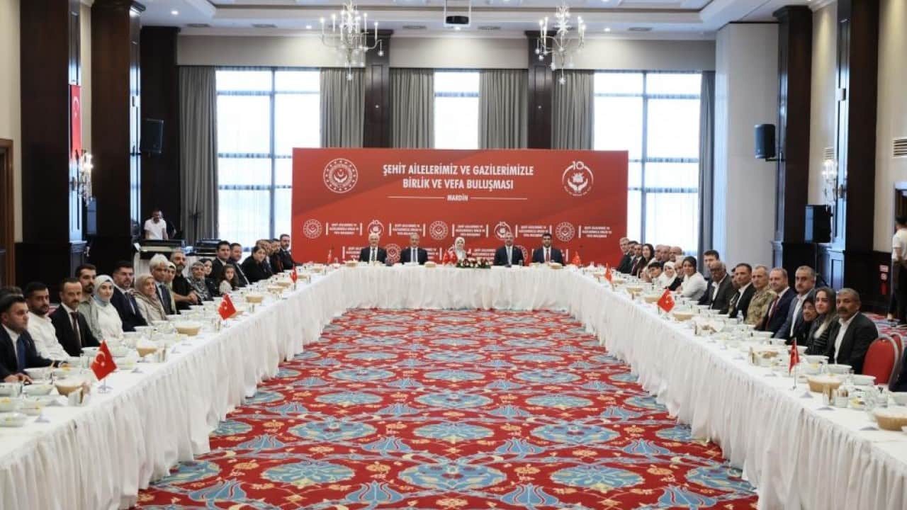Foto - Bakan Göktaş: Şehitlerimiz gazilerimiz sayesinde buradayız Beraber oldukça daha güçlü olacağız
