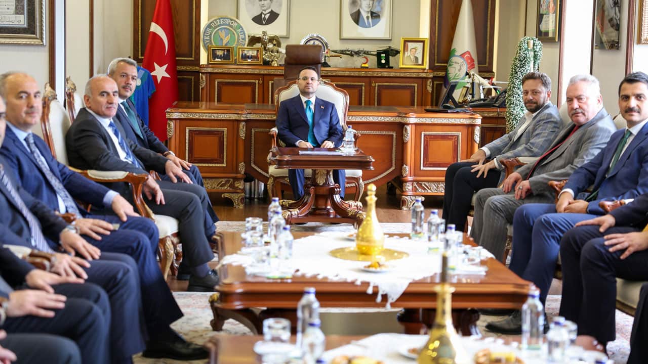 Foto - Bakan Gürlek’ten CHP’lilere ve çetelere net uyarı: Kimse Türkiye’den büyük değildir