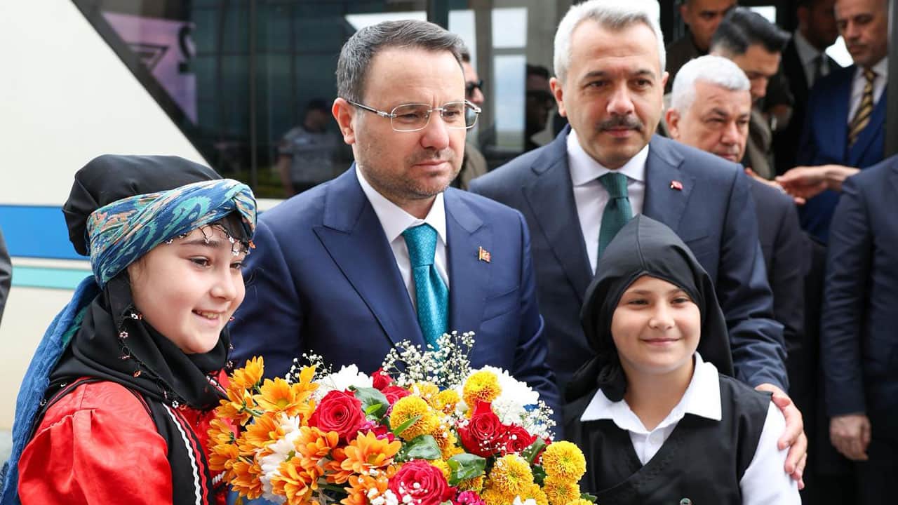 Foto - Bakan Gürlek’ten CHP’lilere ve çetelere net uyarı: Kimse Türkiye’den büyük değildir