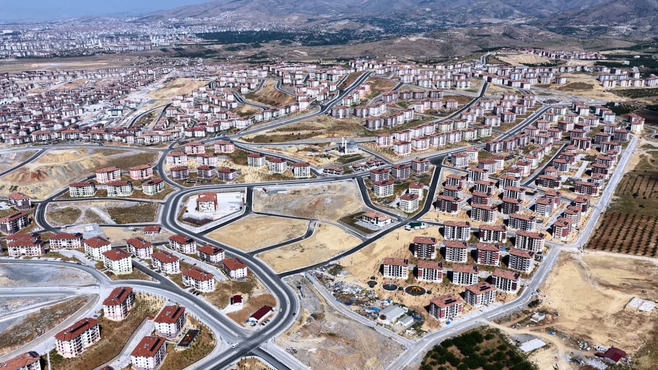 Foto - Bakan Kurum 81 ilin toplamını paylaştı 7 milyon vatandaş ev sahibi oldu