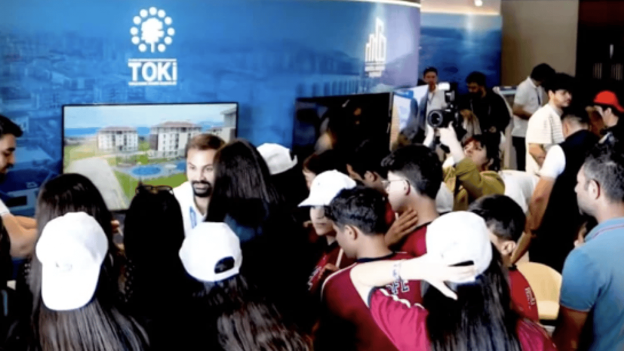 Foto - Bakan Kurum’dan TEKNOFEST paylaşımı: Çocuklarımız burada, gelecek burada