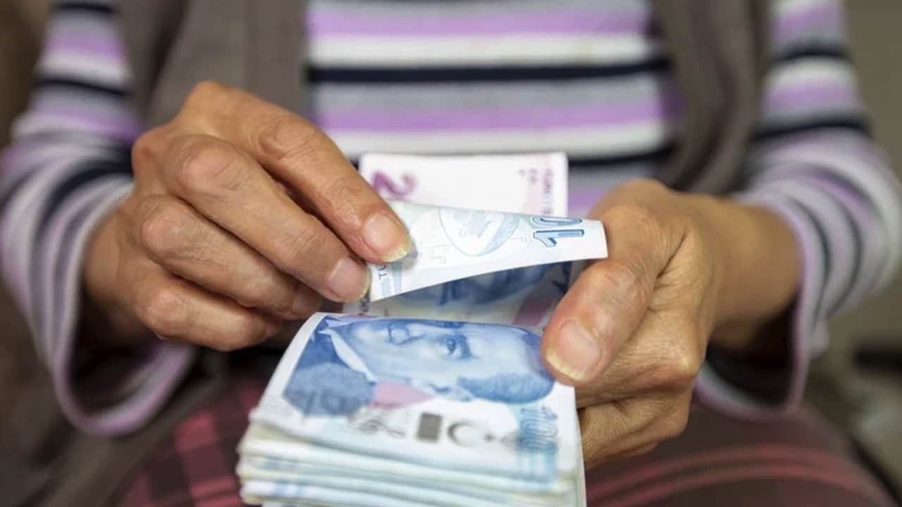 Foto - Bakan Mehmet Şimşek imzaladı: Emekli, memur ve çalışanlar için yeni dönem resmen başladı