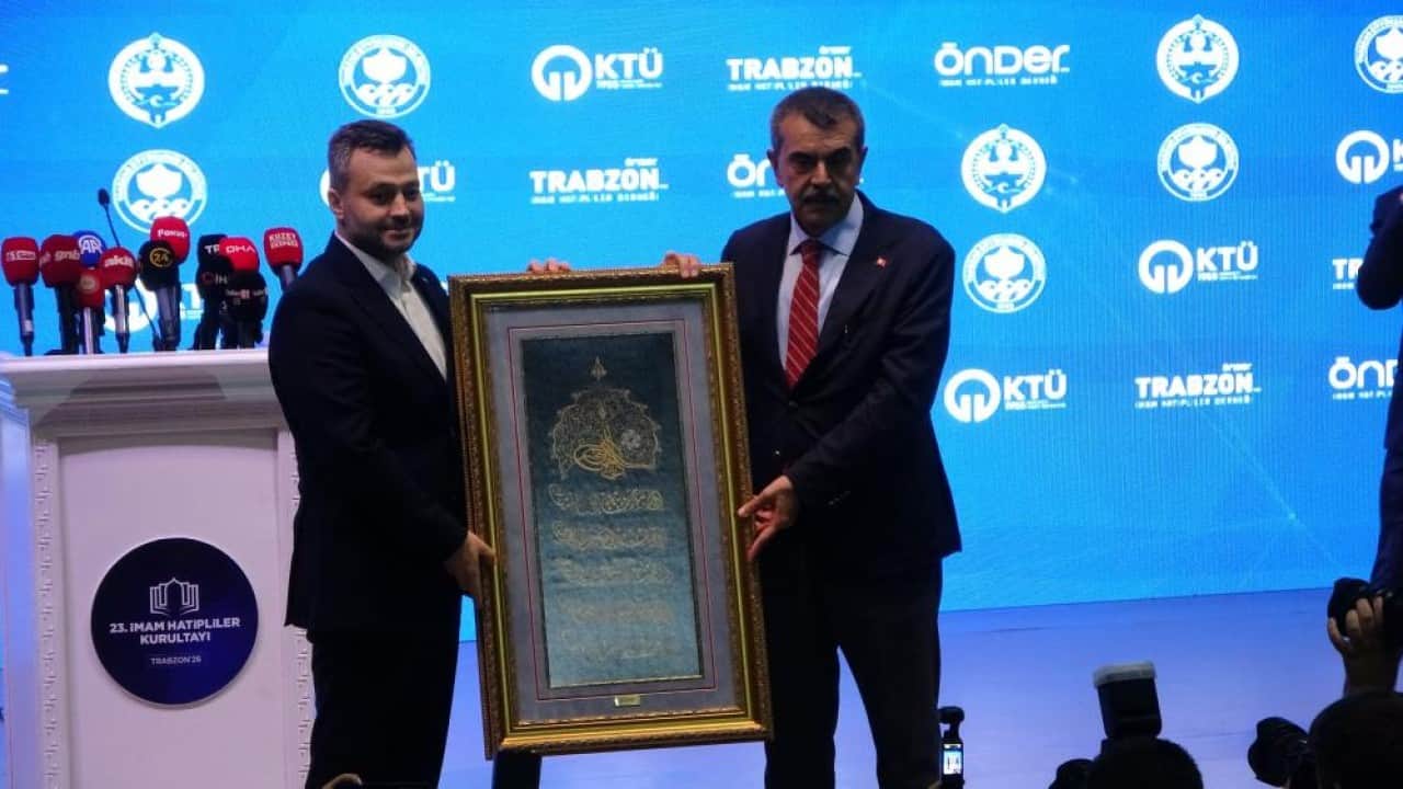 Foto - Bakan Tekin'den yapay zeka çıkışı Çocuklarımız tehlike altında