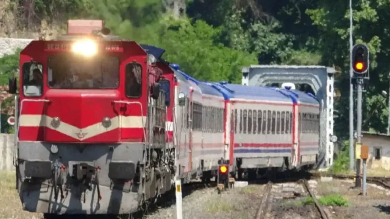 Foto - Bakan Uraloğlu müjdeyi verdi: Turistik Karaelmas Ekspresi 2 Ekim'de raylara iniyor