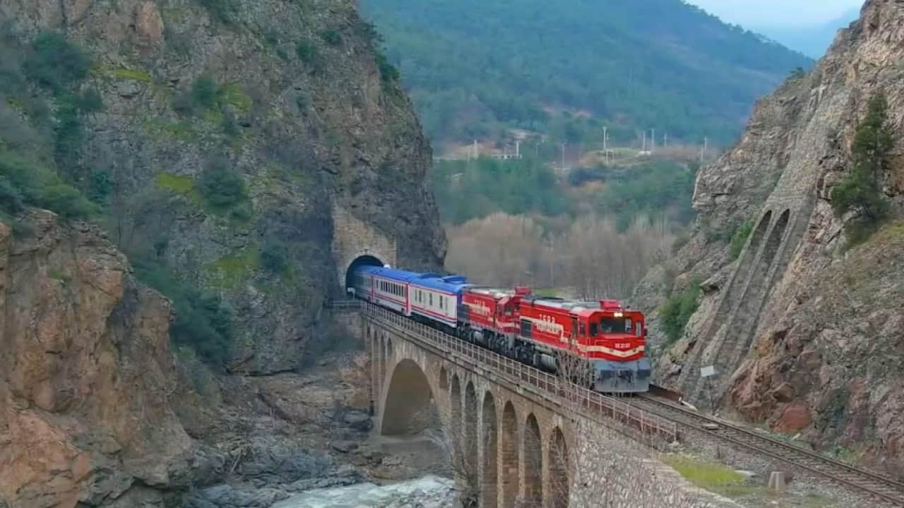 Foto - Bakan Uraloğlu müjdeyi verdi: Turistik Karaelmas Ekspresi 2 Ekim'de raylara iniyor