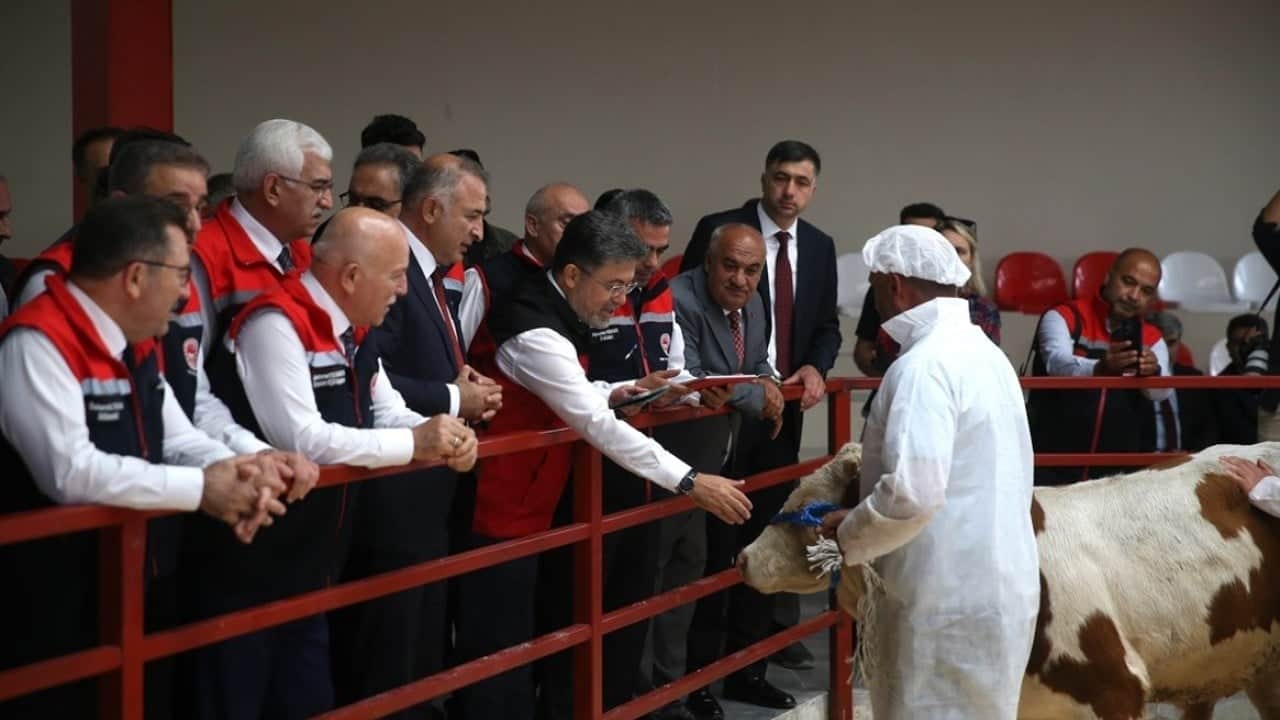 Foto - Bakan Yumaklı yetiştiricilere müjdeyi verdi: Ücret alınmayacak