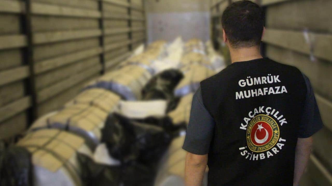 Foto - Bakanlık açıkladı: 7,6 milyar liralık kaçak eşya ve uyuşturucu madde ele geçirildi
