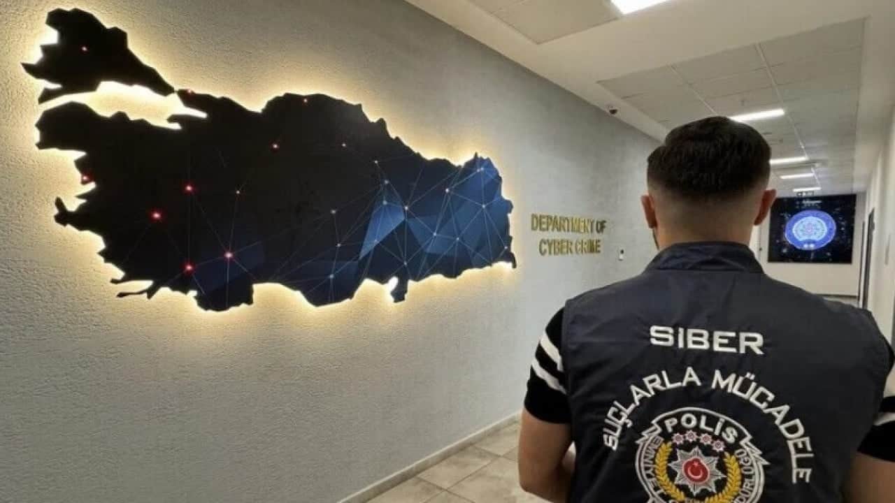 Foto - Bakanlık duyurdu: Siber operasyonlarda 76 şüpheli tutuklandı