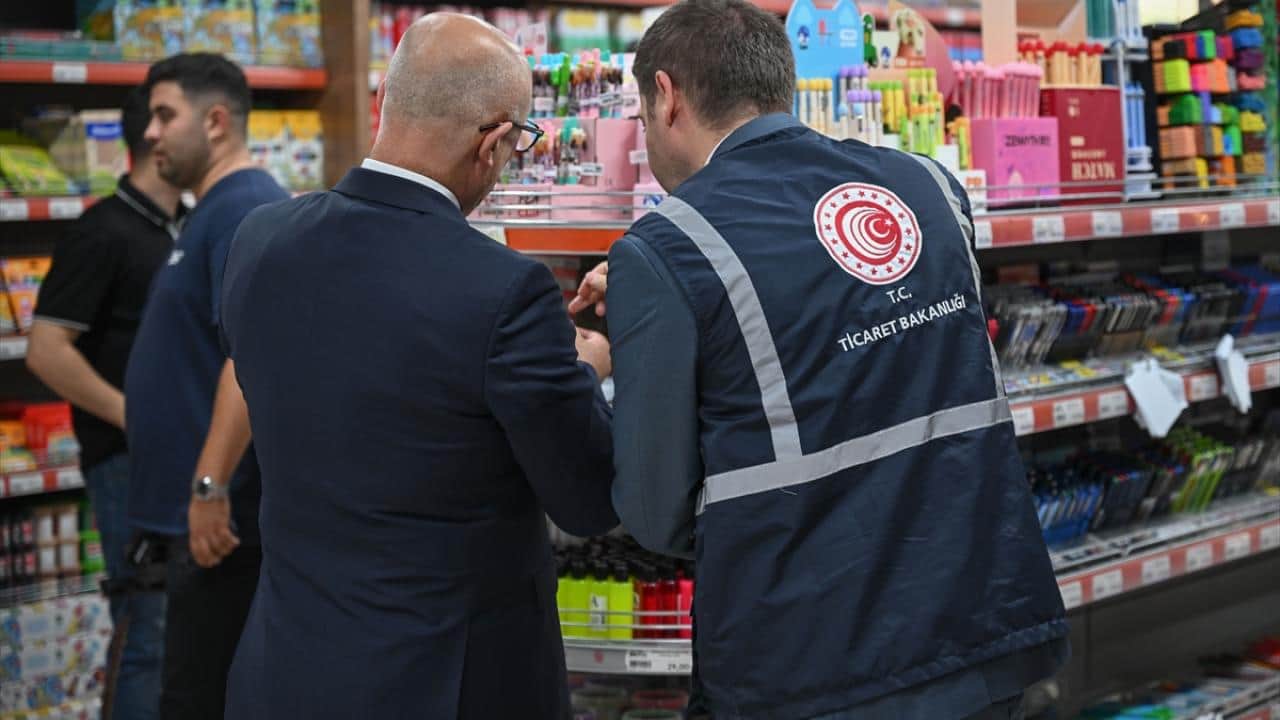 Foto - Bakanlıktan kırtasiye firmalarına ceza yağdı! 182 milyonluk yaptırım uygulandı 