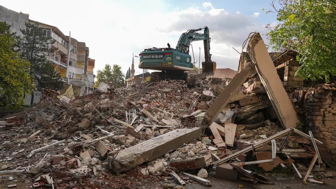 Foto - Balıkesir'deki depremde korkulan olmadı ama... Deprem fırtınasına dikkat uyarısı geldi...