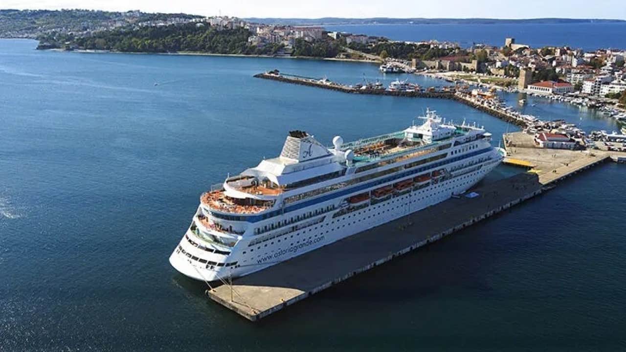 Foto - ‘Balıklar ürküyor’ diyen kafaların… Turistler ürkecek demeleri an meselesi!