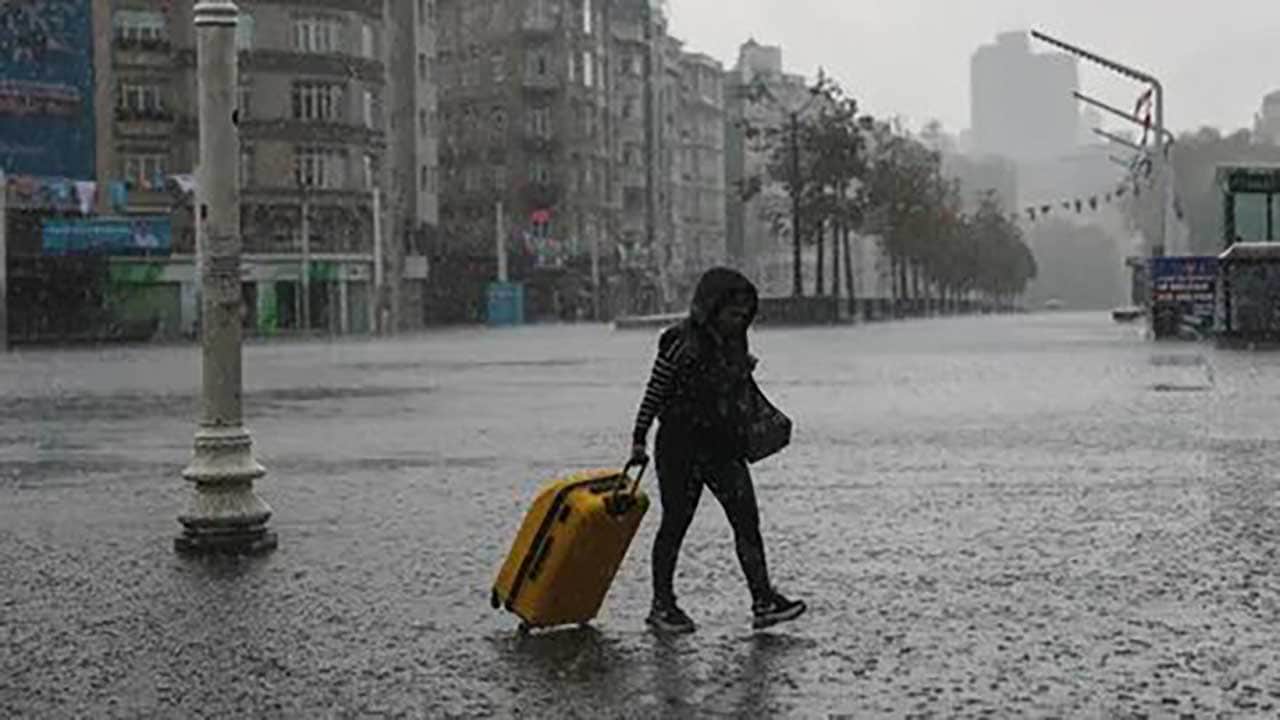 Foto - Balkanlar'dan gelen soğuk hava dalgası İstanbul'u vurdu! AKOM'dan peş peşe kritik uyarılar!