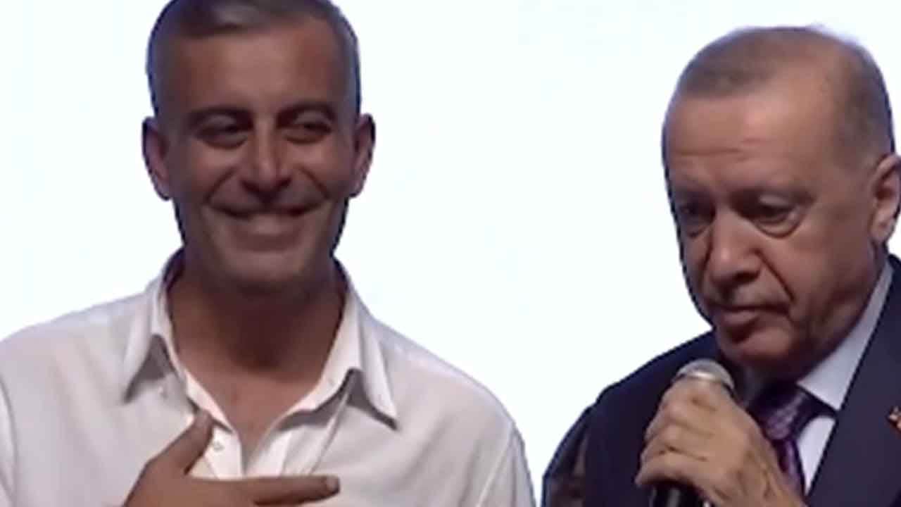 Foto - Başkan Erdoğan hemen anladı: Bana bak, sigarayı bırakıyorsun