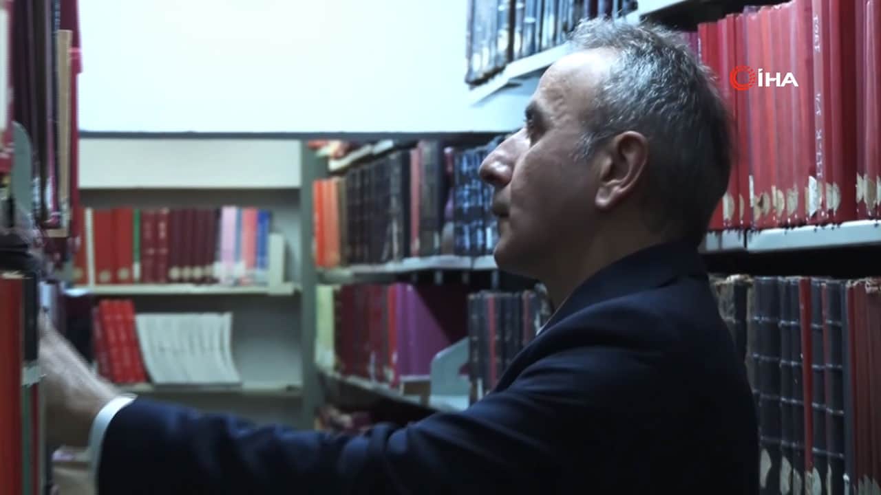 Foto - Başkan Erdoğan ‘utanç verici’ demişti! Ecdat yadigarı kitapları kurtaran isim konuştu