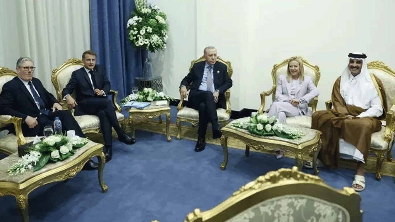 Foto - Başkan Erdoğan'dan Mısır'da diplomasi trafiği