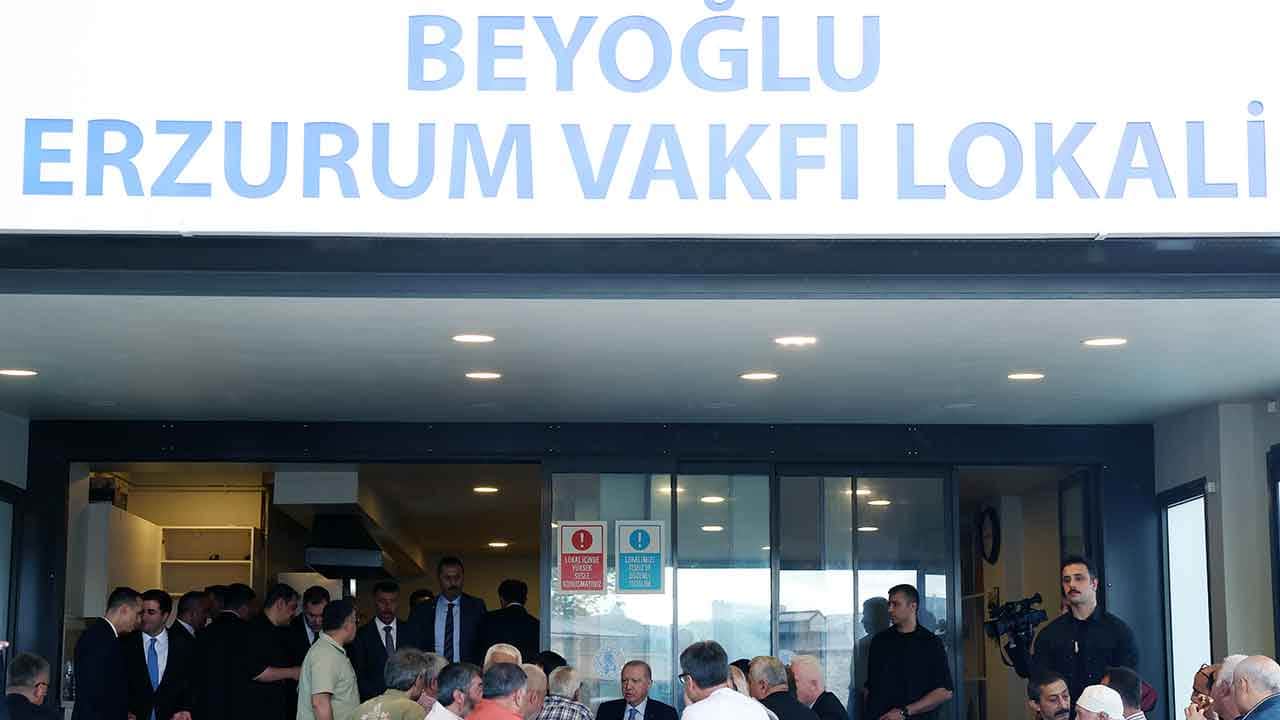 Foto - Başkan Erdoğan'ın sürprizi izdihama yol açtı: Vatandaşlar akın etti