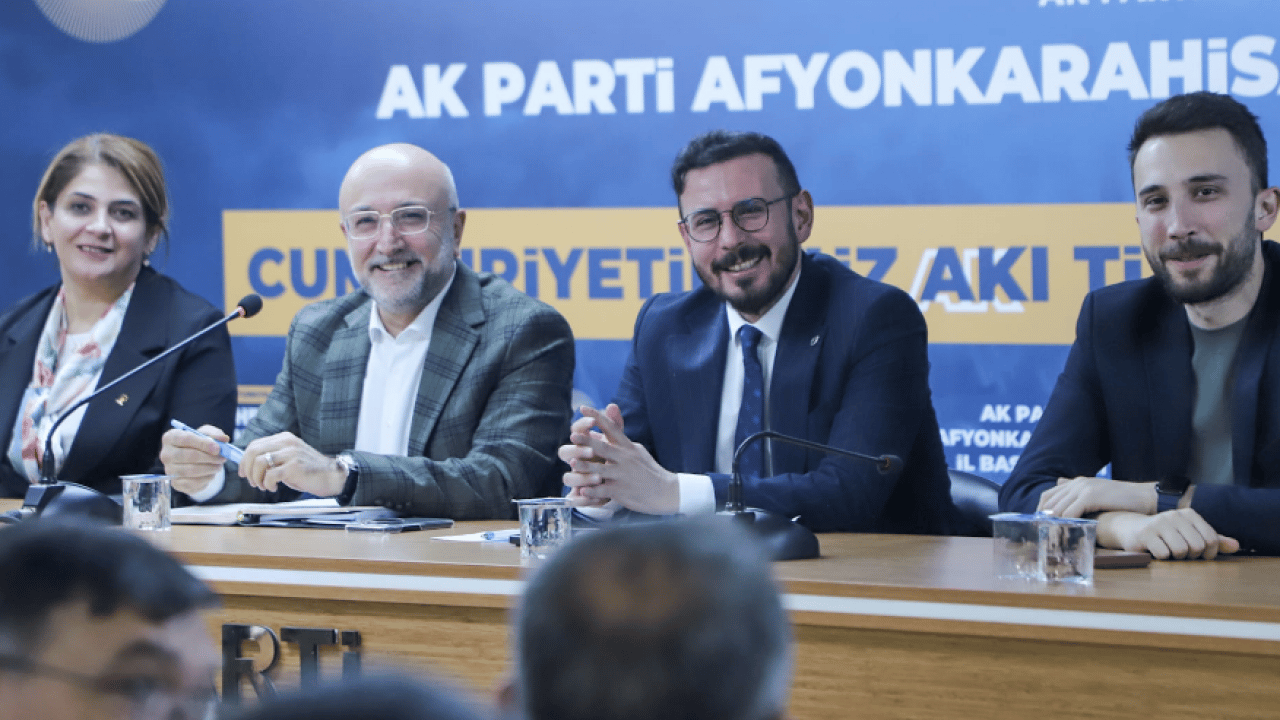 Foto - Başkan Turgay Şahin'in başkanlığında merkez ilçe danışma meclisi gerçekleştirildi...