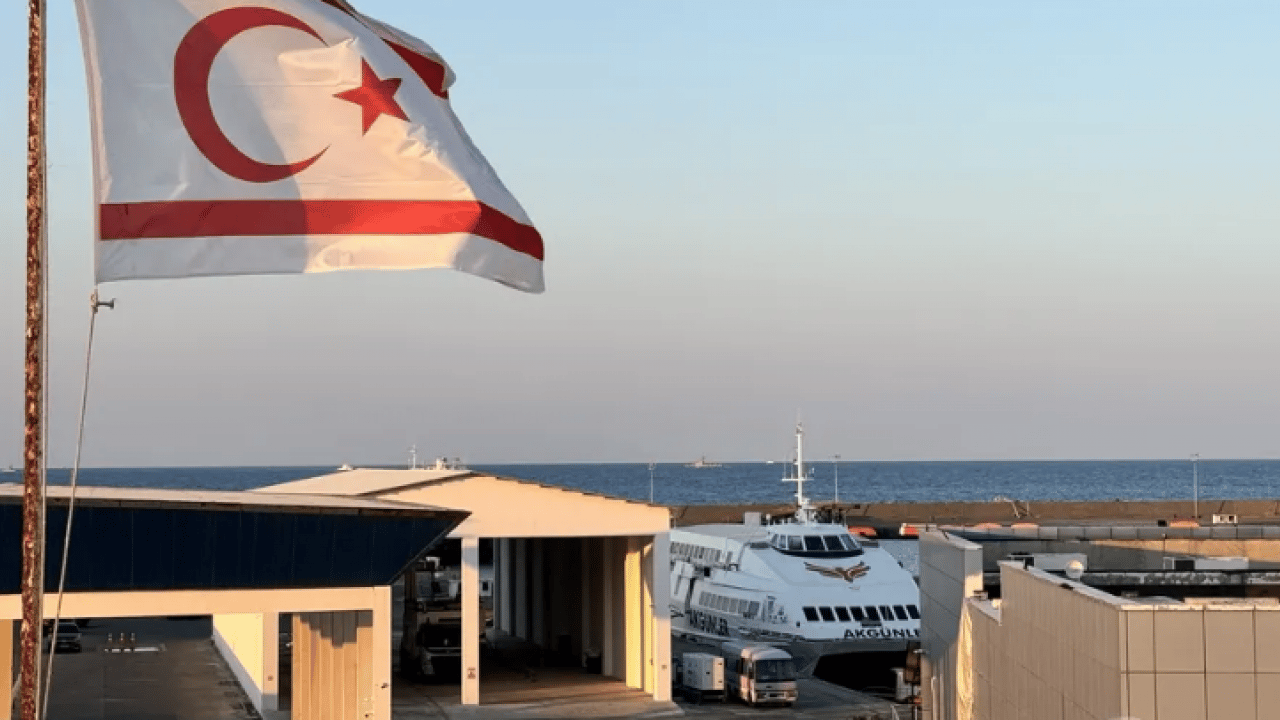 Foto - Batan gemiyi ucuzcu mantıkla yamalayıp 