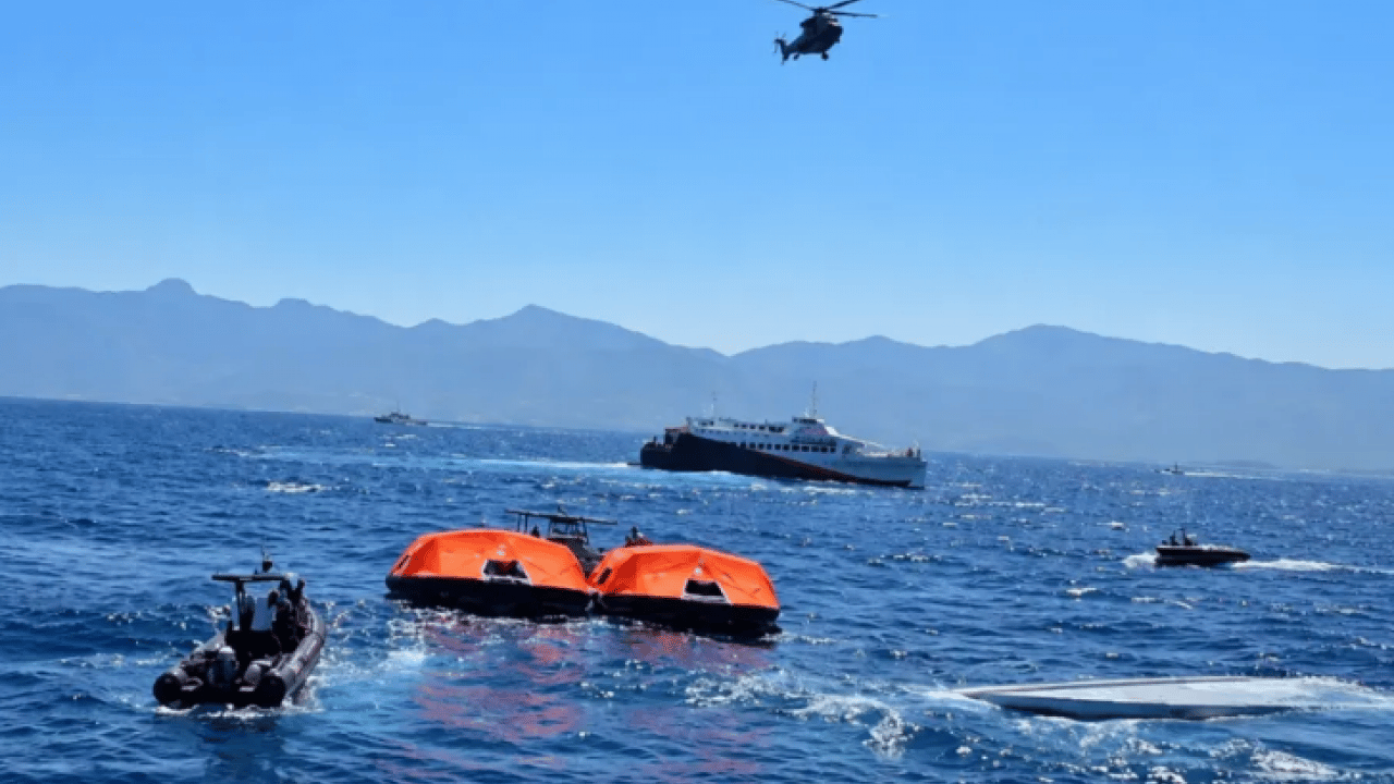 Foto - Batan gemiyi ucuzcu mantıkla yamalayıp 
