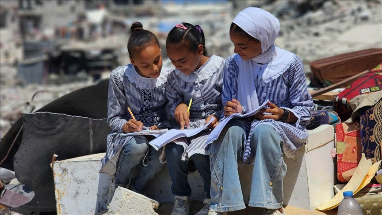 Foto - Batı Yaka’da eğitim zulümle başladı Öğretmen beklenirken Siyonistler geldi
