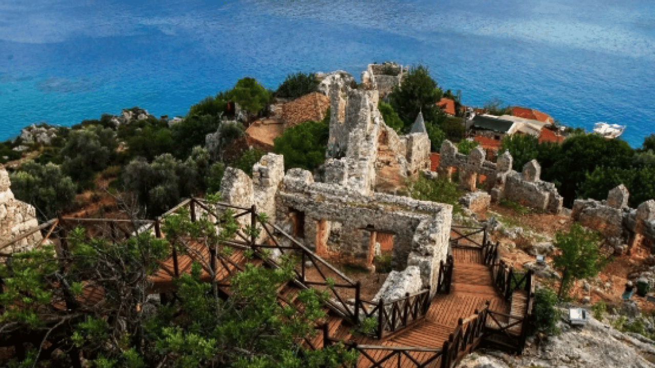 Foto - Batık Şehirde kültürel mirasın izini sürüyor! Türkiye’nin Atlantis’i gün yüzüne çıkıyor
