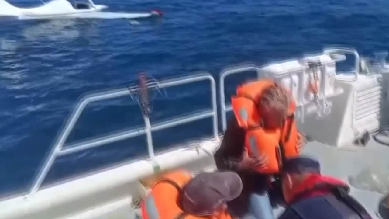 Foto - Batum’dan kalkan eğitim uçağı Rize açıklarında denize düştü! Uçağın pilotu bakın kim çıktı