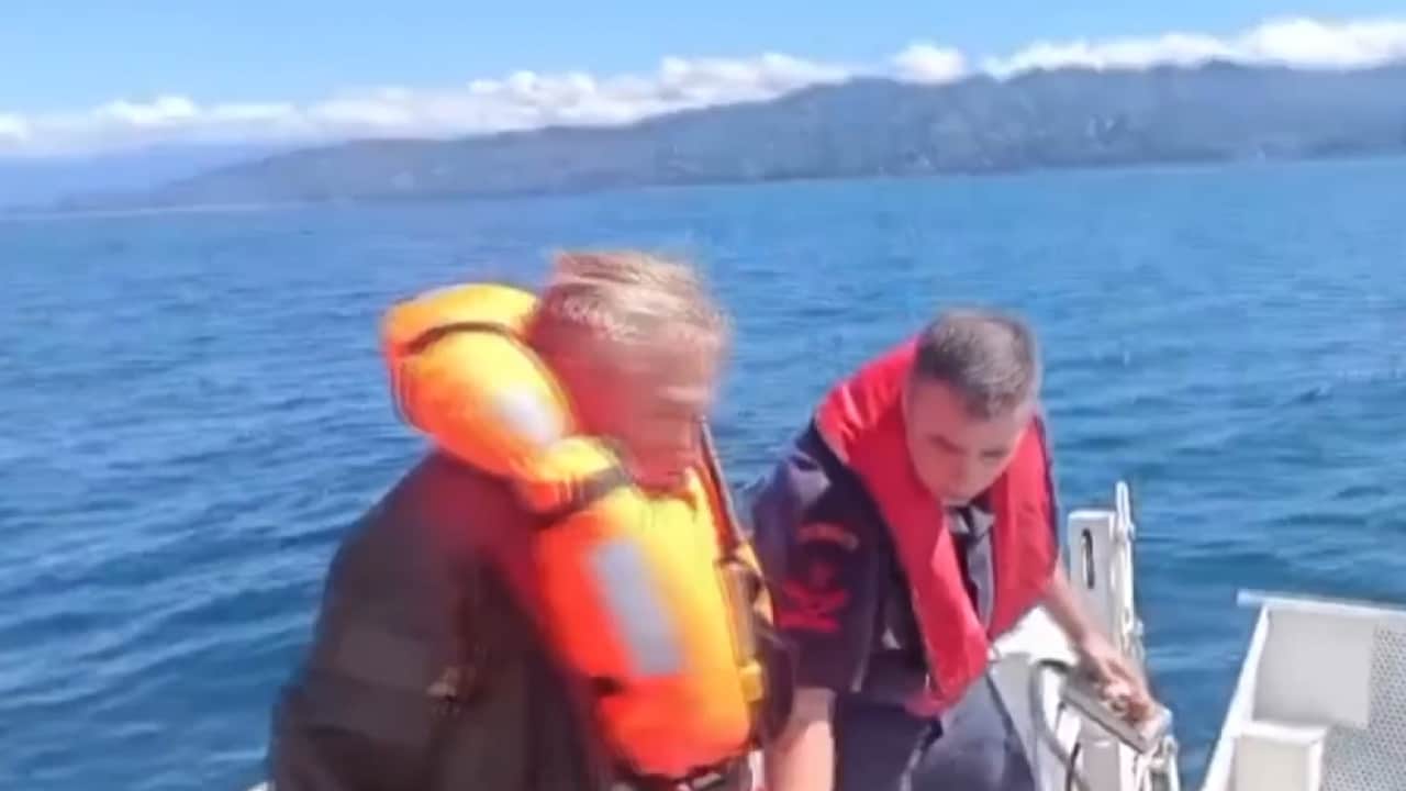 Foto - Batum’dan kalkan eğitim uçağı Rize açıklarında denize düştü! Uçağın pilotu bakın kim çıktı