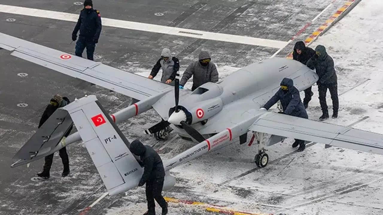 Foto - Bayraktar TB3 SİHA'yı kesin alıyorlar: O kadar ciddiler ki yeni alacakları gemiyi hemen değiştirecekler