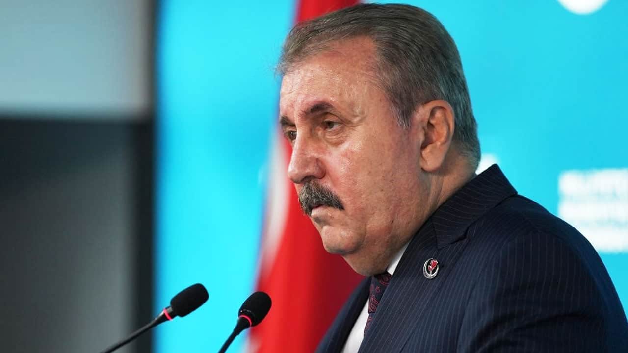 Foto - BBP lideri Destici’den fon açıklaması: Milletin zararı vurgunculardan karşılanmalı
