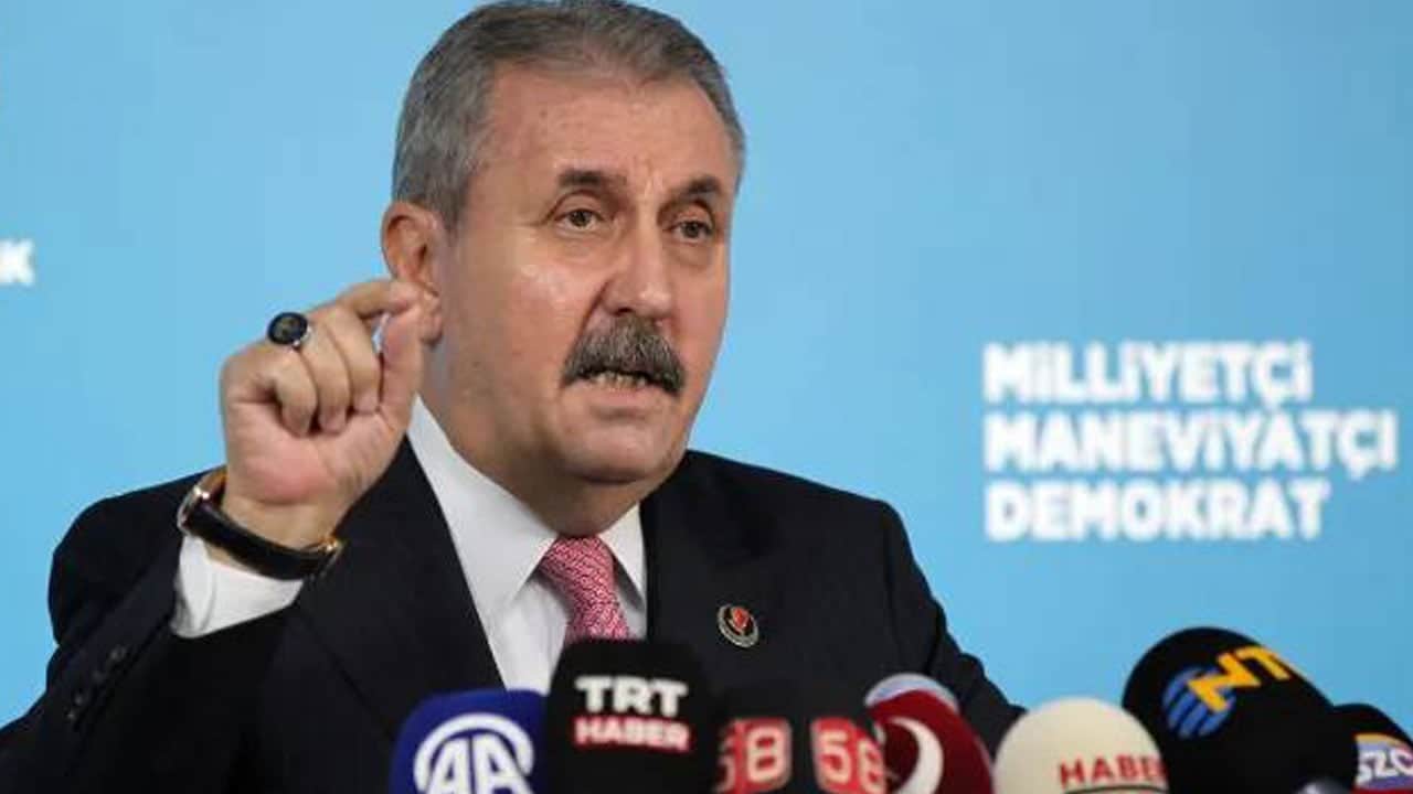 Foto - BBP lideri Destici’den fon açıklaması: Milletin zararı vurgunculardan karşılanmalı