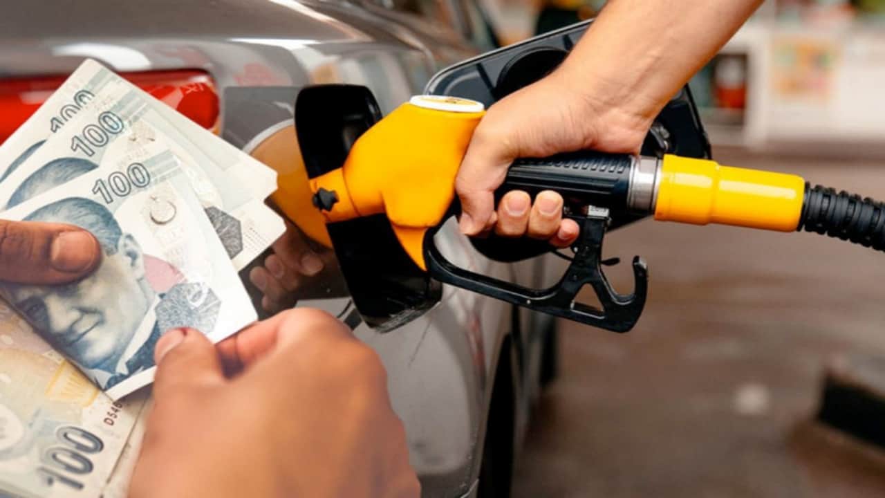 Benzin ve motorinde büyük indirim netleşti! Depoları doldurmayın, gece yarısını bekleyin