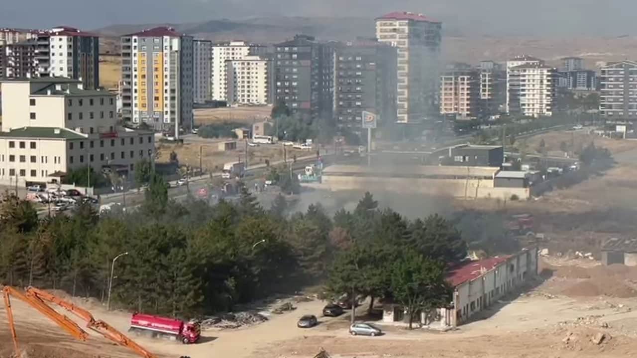 Benzincinin dibinde korkutan yangın