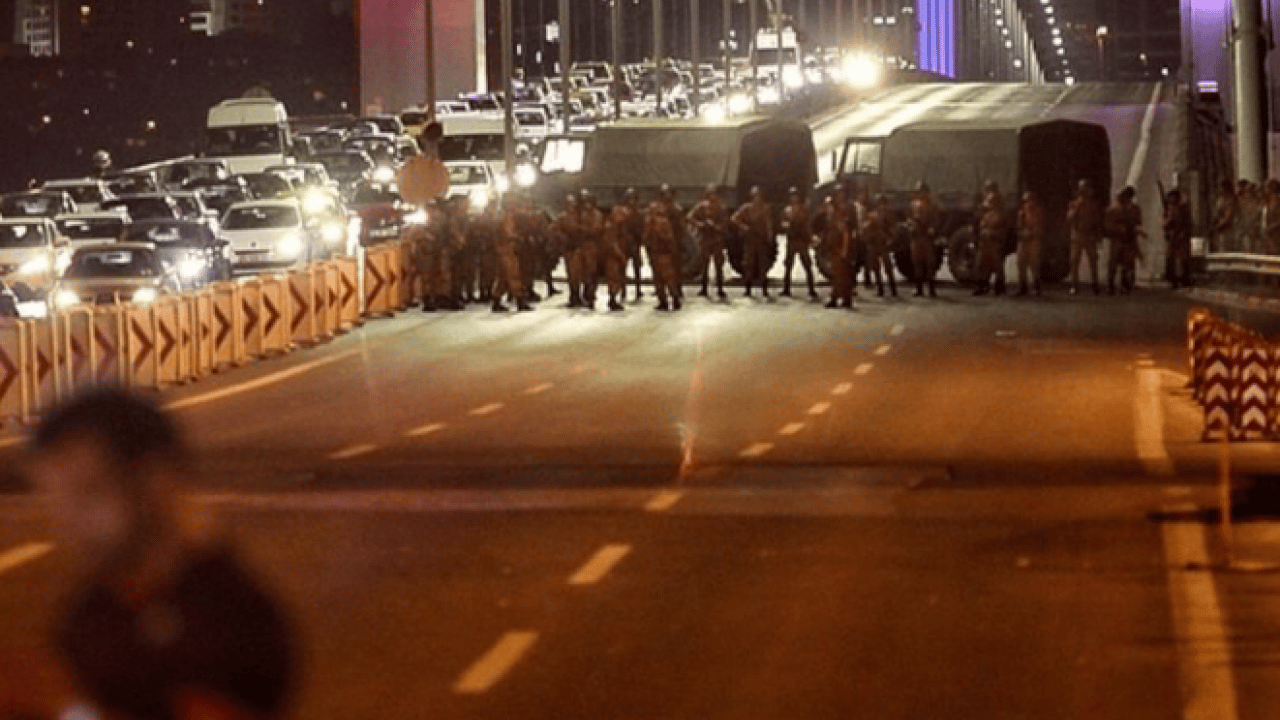 Foto - Berat Albayrak 15 Temmuz gecesini anlattı: 'Doğu Akdeniz’de ne işimiz var' diyen askerler darbeci çıktı