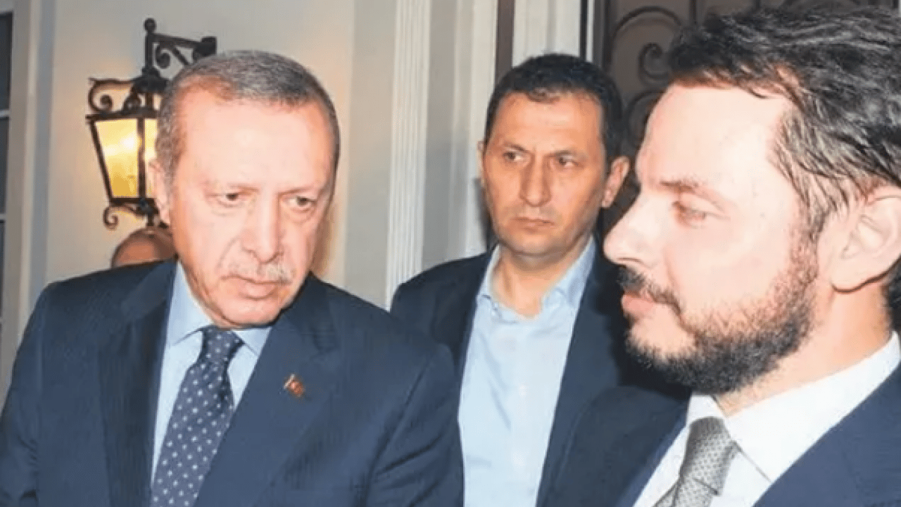 Foto - Berat Albayrak 15 Temmuz gecesini anlattı: 'Doğu Akdeniz’de ne işimiz var' diyen askerler darbeci çıktı